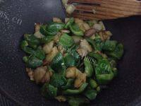 「DIY美食」青椒土豆片做法图解7)