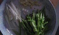 清淡的素炒三丝做法图解2)