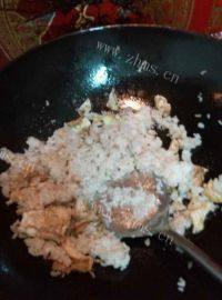 自制蛋炒饭做法图解6)