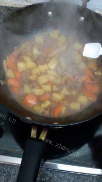 家常土豆烧牛肉