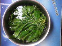 美味的菠菜蛋汤做法图解1)