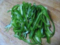 「DIY美食」青椒炒鸡蛋做法图解3)