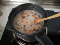 胡萝卜香菇瘦肉粥做法图解7)