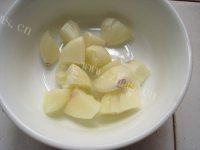 味道鲜美的肉片炒丝瓜做法图解3)