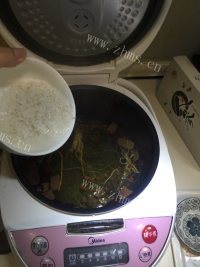 有营养的人参蜂蜜粥做法图解3)
