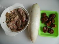 好吃的萝卜猪肉黑米包做法图解3)