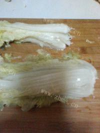 家常菜大骨头炖酸菜做法图解3)
