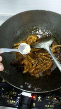 家常菜红烧鸡爪