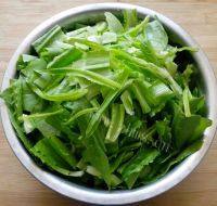 老爸做的蒜蓉油麦菜做法图解2)