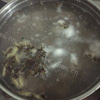 养人的炖排骨汤做法图解3)