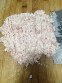 诱人的酸菜饺子做法图解1)