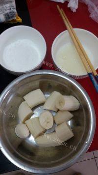 诱人的拔丝香蕉做法图解2)