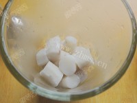 美味的蓝莓山药泥做法图解5)
