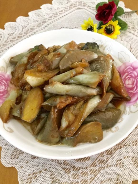 色香味俱全的油焖茄子