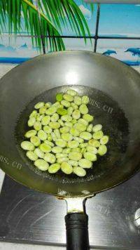 爽口小菜凉拌蚕豆做法图解3)