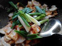 家常菜蒜香回锅肉做法图解6)