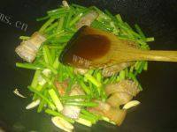 #爱美食#蒜薹炒肉做法图解3)