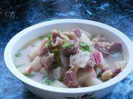 「绿色食物」牛肉炖萝卜