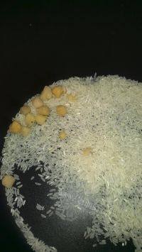 美味早餐三文鱼粥做法图解1)