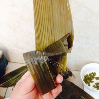 美味丰富五仁粽子做法图解6)