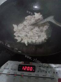 下饭的芹菜炒肉丝做法图解4)