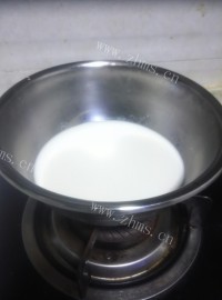 珍馐美味的牛奶布丁做法图解3)