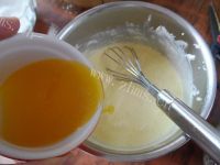 咸甜适中的轻乳酪蛋糕做法图解5)