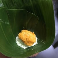 美味的水晶西米南瓜粽做法图解11)