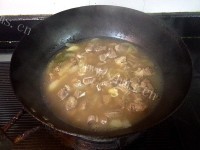 诱人的咖喱牛肉做法图解11)