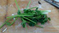 香鲜至极的西红柿紫菜蛋花汤做法图解12)