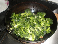 家常菊花菜炒豆制品做法图解7)
