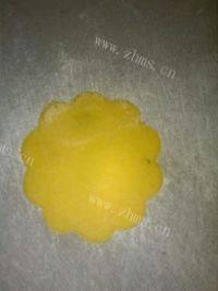 自制南瓜蝴蝶面做法图解4)
