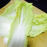 清脆爽口的猪肉炖粉条做法图解3)