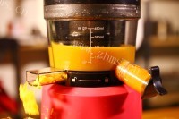 瘦身胡萝卜小番茄柳橙汁做法图解6)