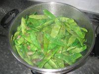外婆教我做豆角炖土豆做法图解7)