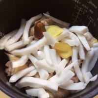 养生的老椰煲鸡汤做法图解6)