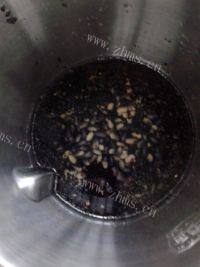 美味早餐黑米豆浆做法图解5)