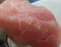 色味俱佳的青豆炒肉做法图解2)