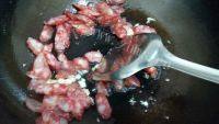 诱人的荷兰豆炒腊肠做法图解4)