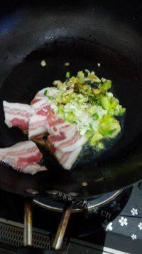 好吃的豆角炖肉做法图解1)