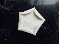 美味的梅花蒸饺做法图解11)