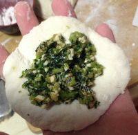 自己做的香菇菜包做法图解9)