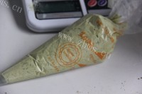 美食抹茶巴巴露佐香草奶冻做法图解15)