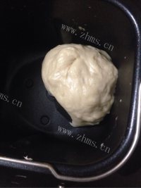诱人的豆沙面包做法图解2)