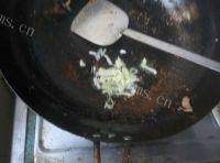 家常菜苦瓜炒肉片做法图解5)