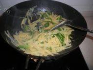 诱人的青椒土豆丝