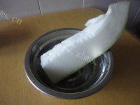 美味的花甲冬瓜汤做法图解1)