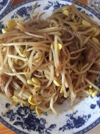 好吃的黄豆芽炒肉做法图解8)