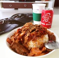美味的孜然泡菜炒肉盖饭做法图解6)