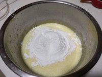 波点蛋糕卷做法图解7)